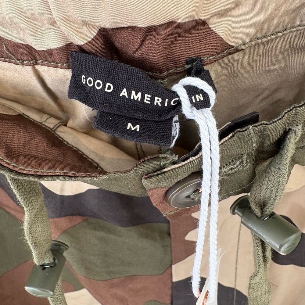 Good American Fatigue Green Camo Parachute Pants - Picture 9 of 11